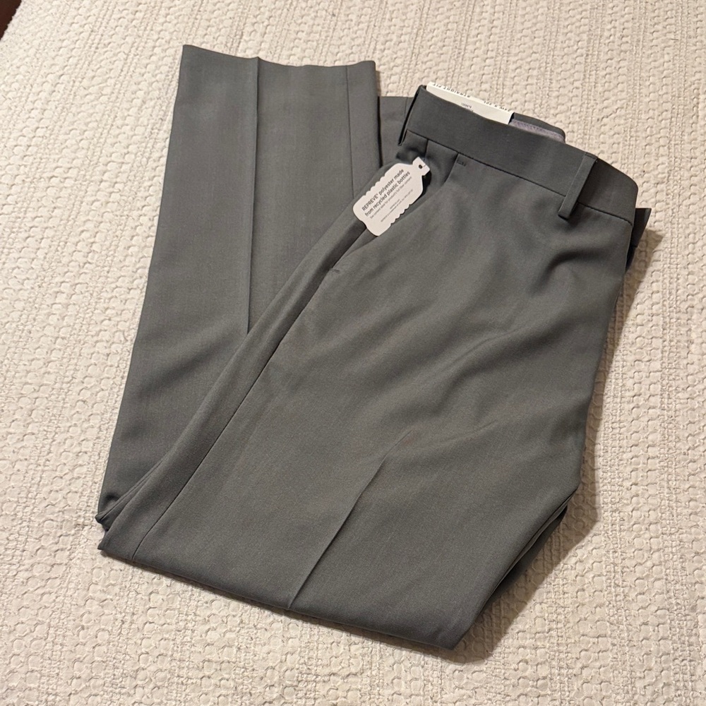 Haggar H26 Men’s Stretch Straight Fit Pants - Medium Gray 34W x 30L